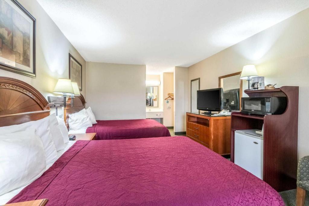 Quality Inn Ripley Eksteriør bilde