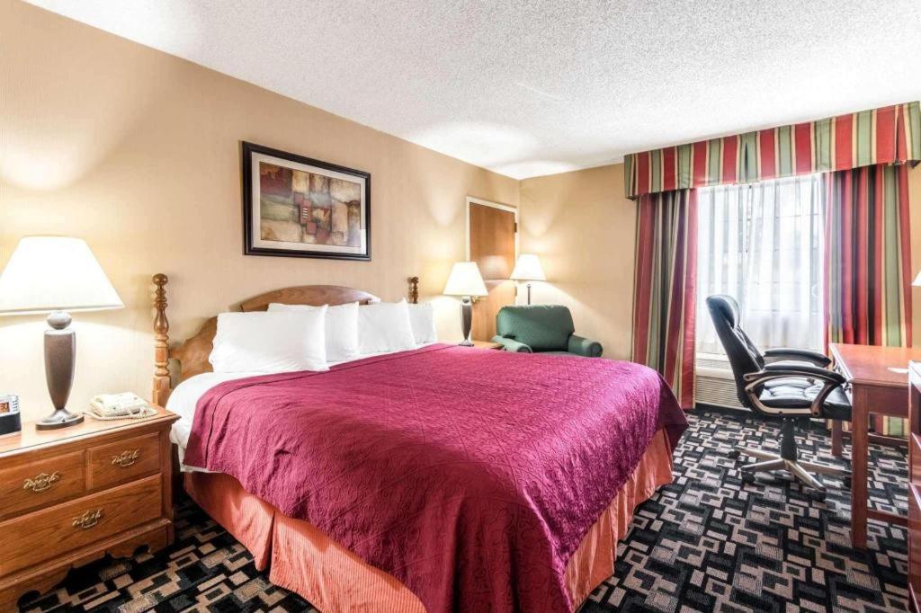 Quality Inn Ripley Eksteriør bilde