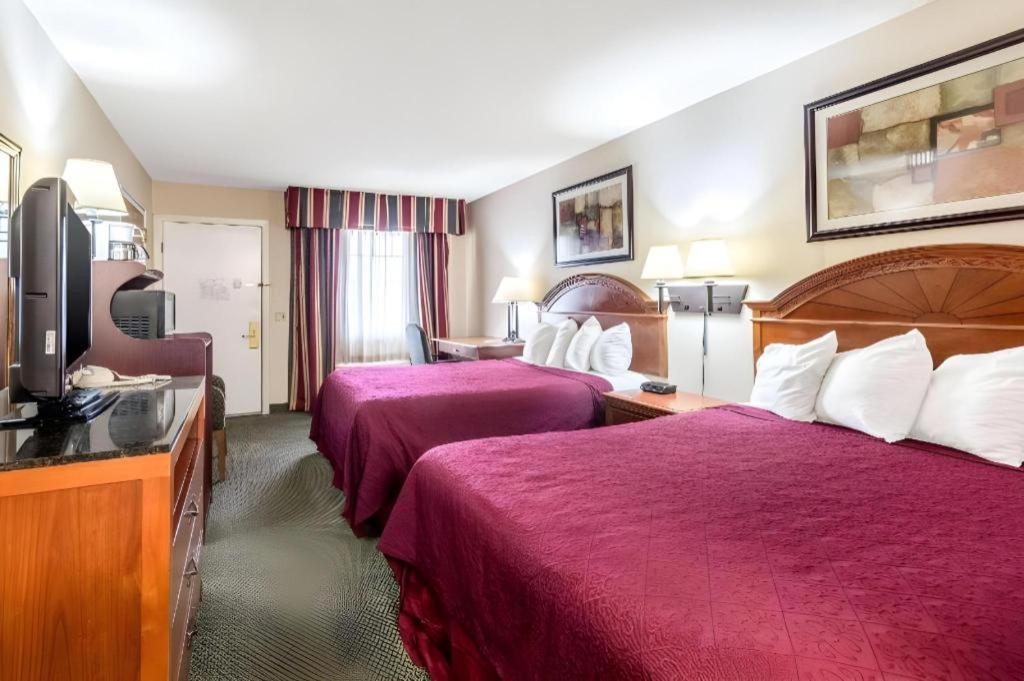 Quality Inn Ripley Eksteriør bilde