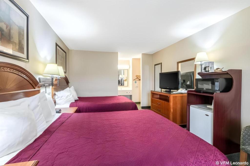 Quality Inn Ripley Eksteriør bilde